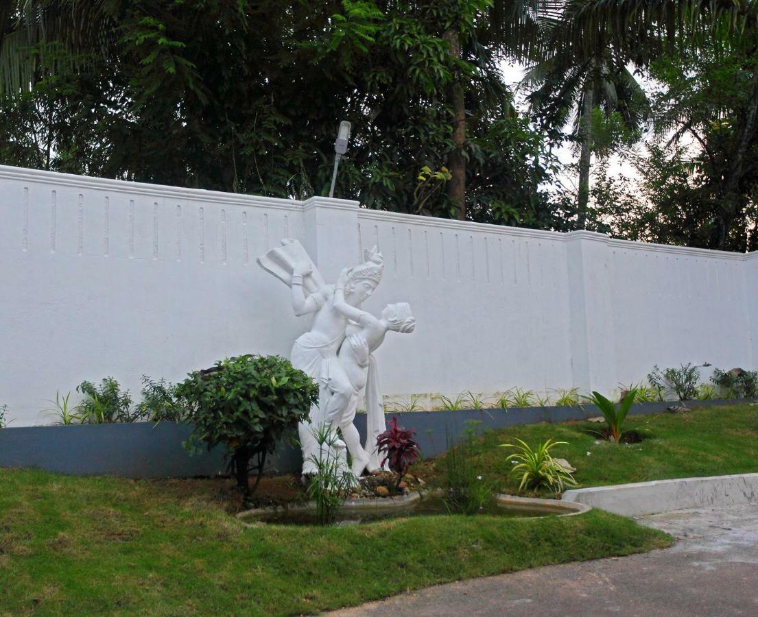 Hotel Rohini International Kallār Exterior foto