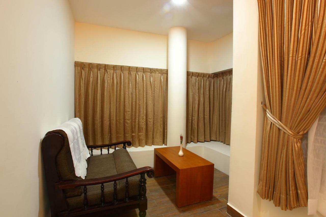 Hotel Rohini International Kallār Exterior foto