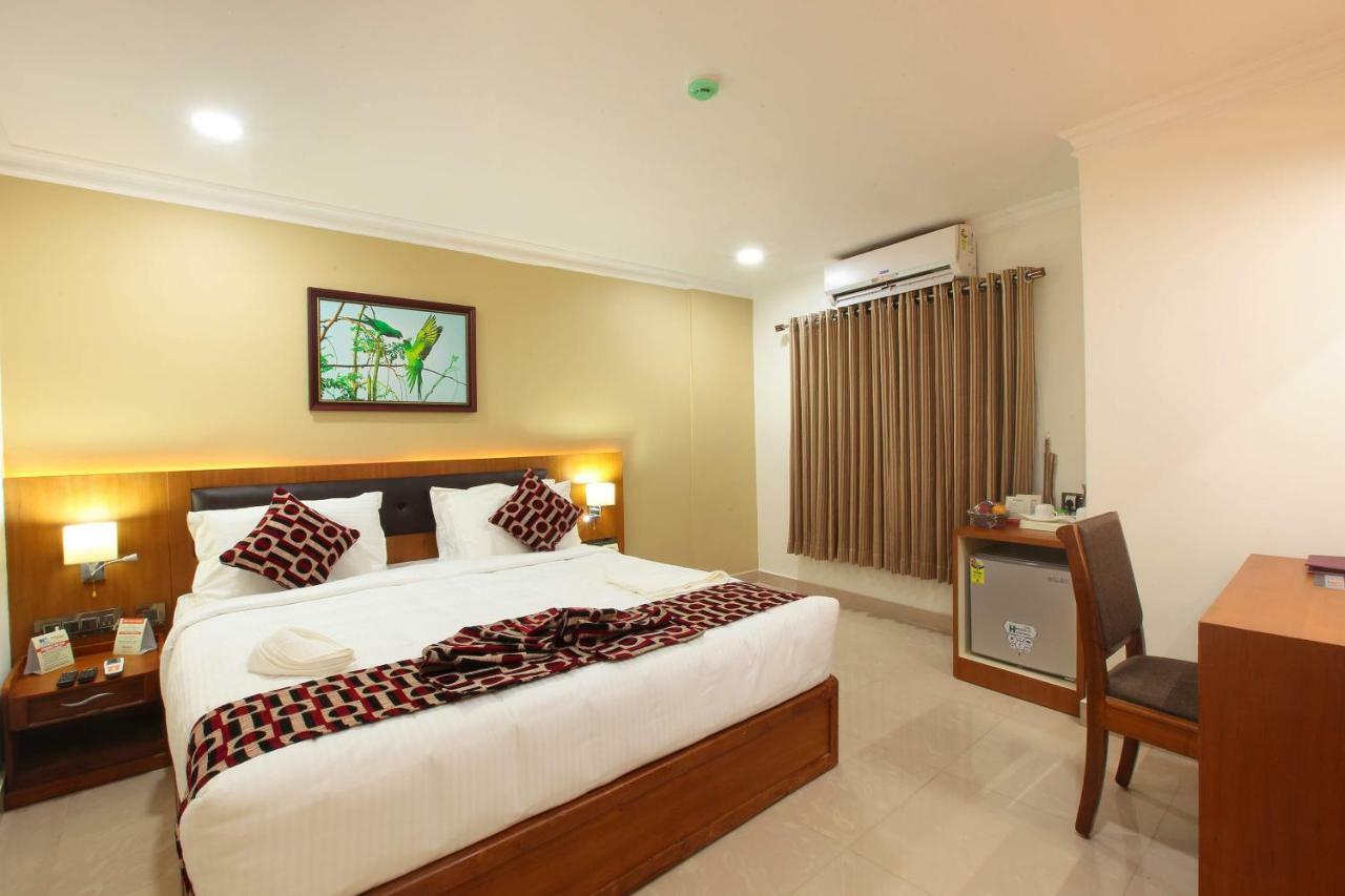 Hotel Rohini International Kallār Exterior foto