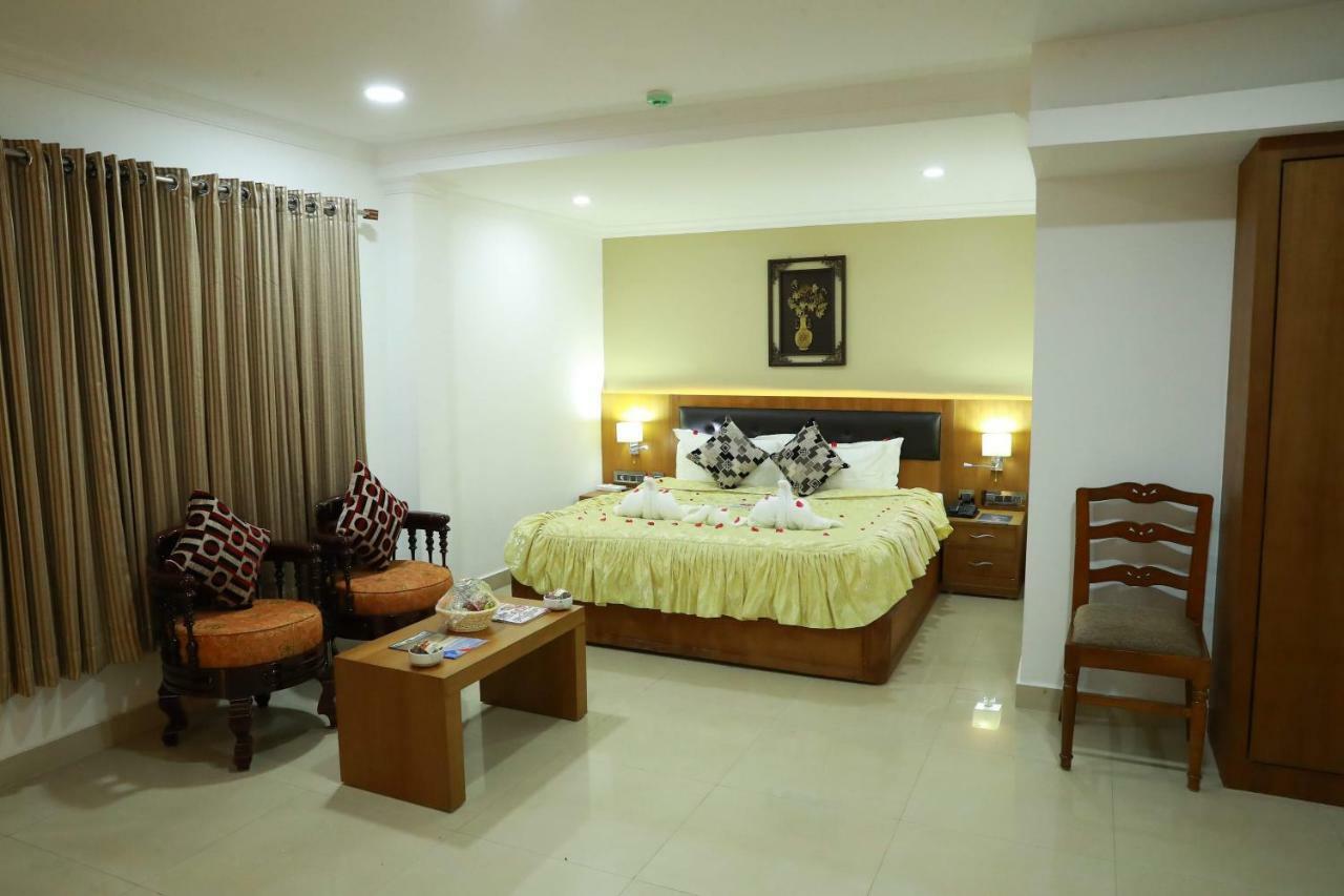 Hotel Rohini International Kallār Exterior foto