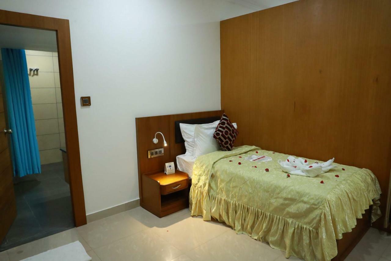 Hotel Rohini International Kallār Exterior foto