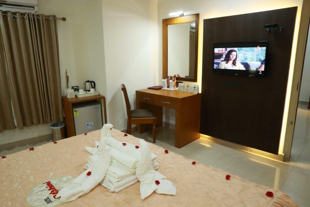 Hotel Rohini International Kallār Exterior foto