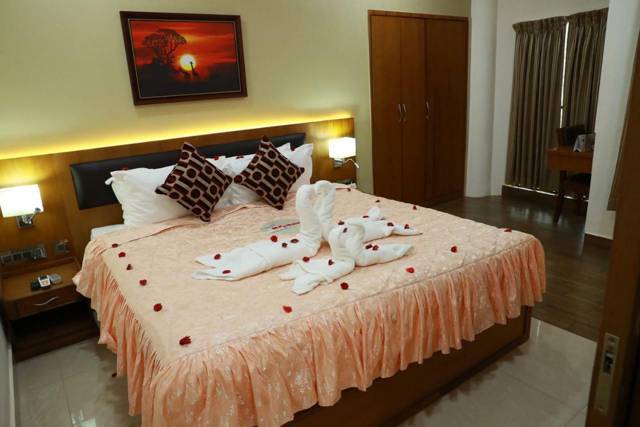 Hotel Rohini International Kallār Exterior foto